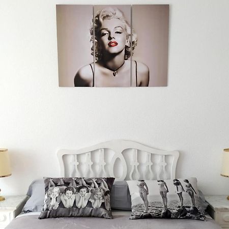 Movie Stars Apartment, גאנדיה מראה חיצוני תמונה