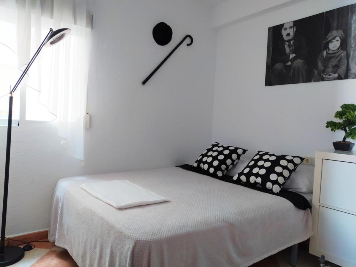Movie Stars Apartment, גאנדיה מראה חיצוני תמונה
