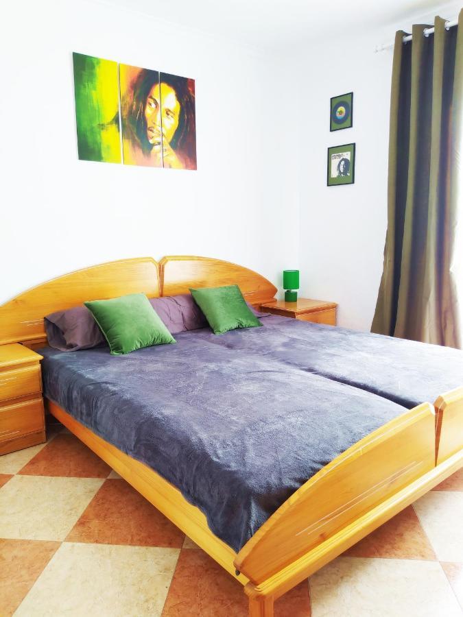 Movie Stars Apartment, גאנדיה מראה חיצוני תמונה
