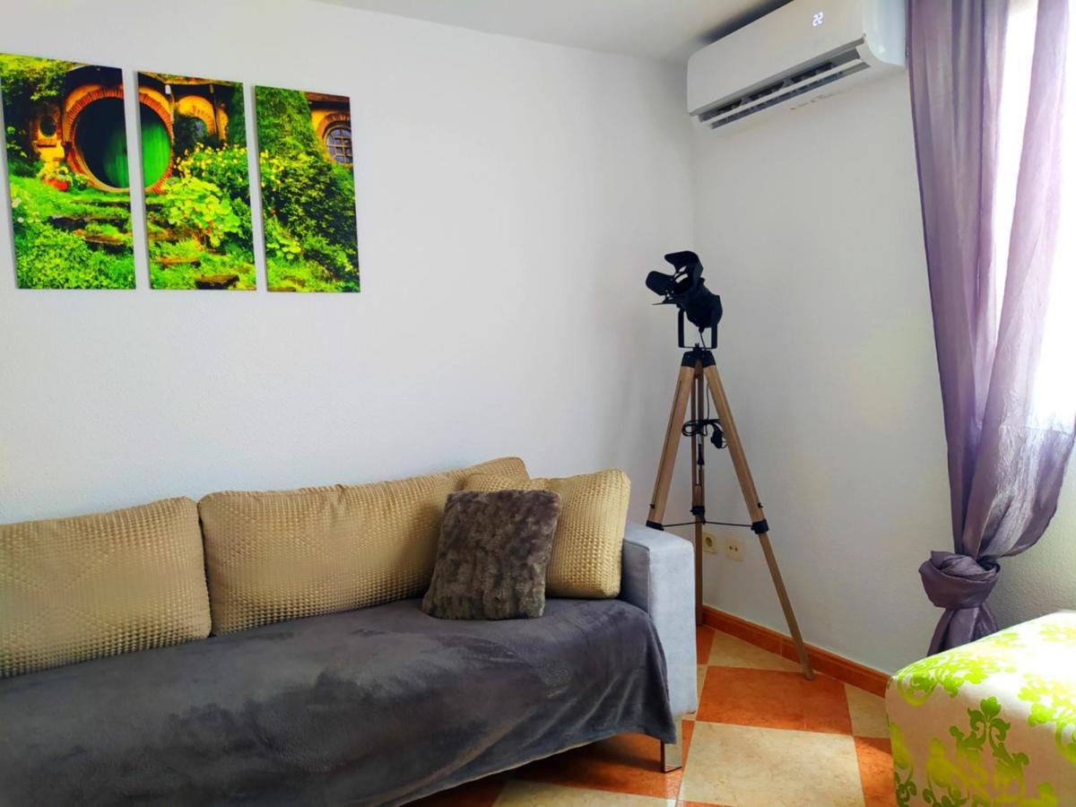 Movie Stars Apartment, גאנדיה מראה חיצוני תמונה