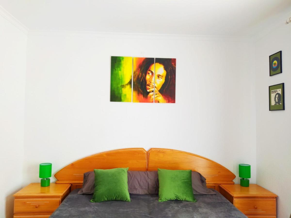 Movie Stars Apartment, גאנדיה מראה חיצוני תמונה