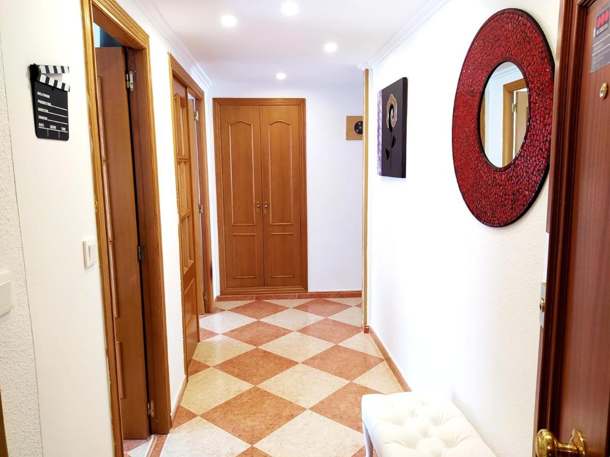 Movie Stars Apartment, גאנדיה מראה חיצוני תמונה